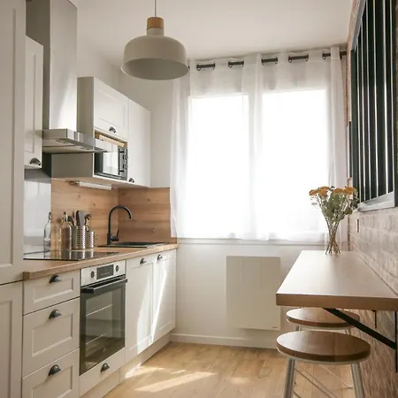 Apartment La Belle Epoque - Proche Gare - Parking Gratuit Angouleme